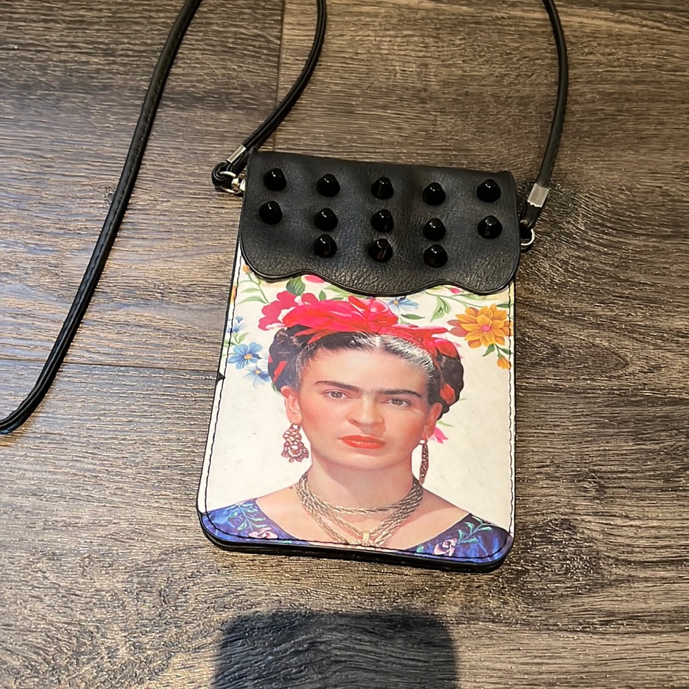 Frida Clutch